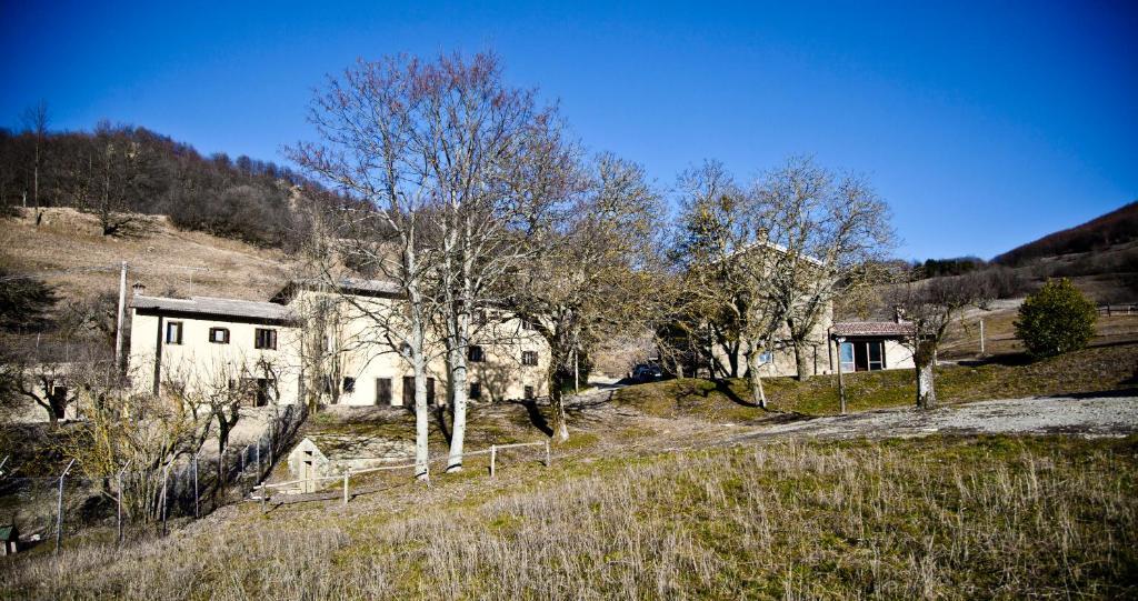 Agriturismo Il Passeggere Villa Bruscoli ภายนอก รูปภาพ