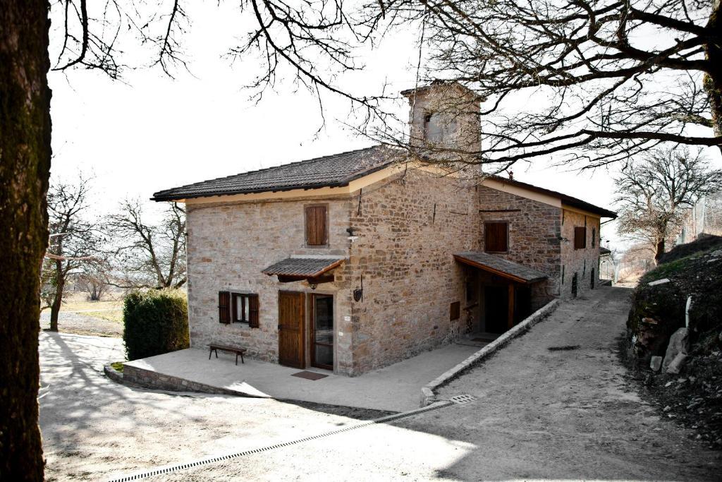 Agriturismo Il Passeggere Villa Bruscoli ภายนอก รูปภาพ