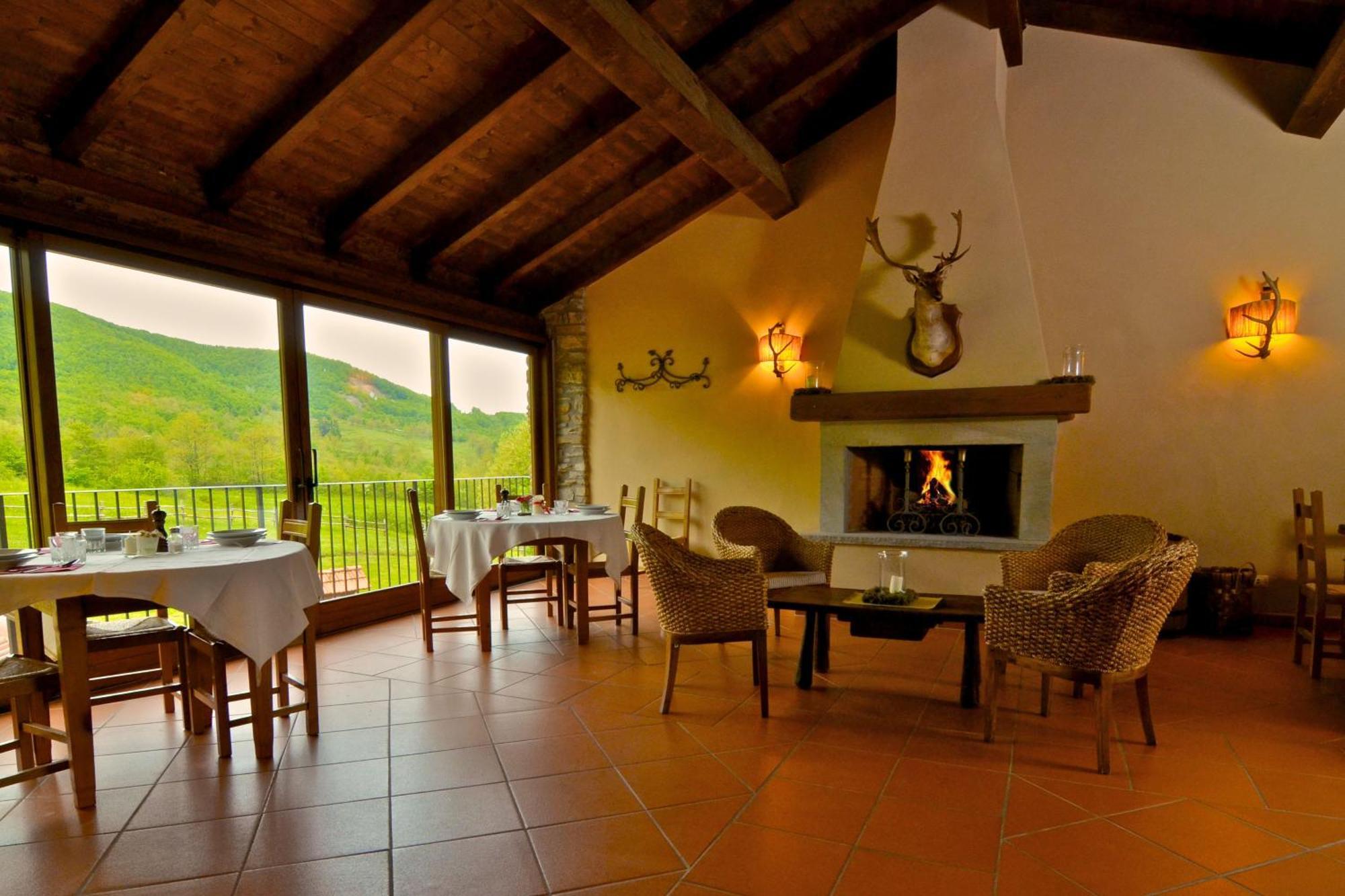 Agriturismo Il Passeggere Villa Bruscoli ภายนอก รูปภาพ